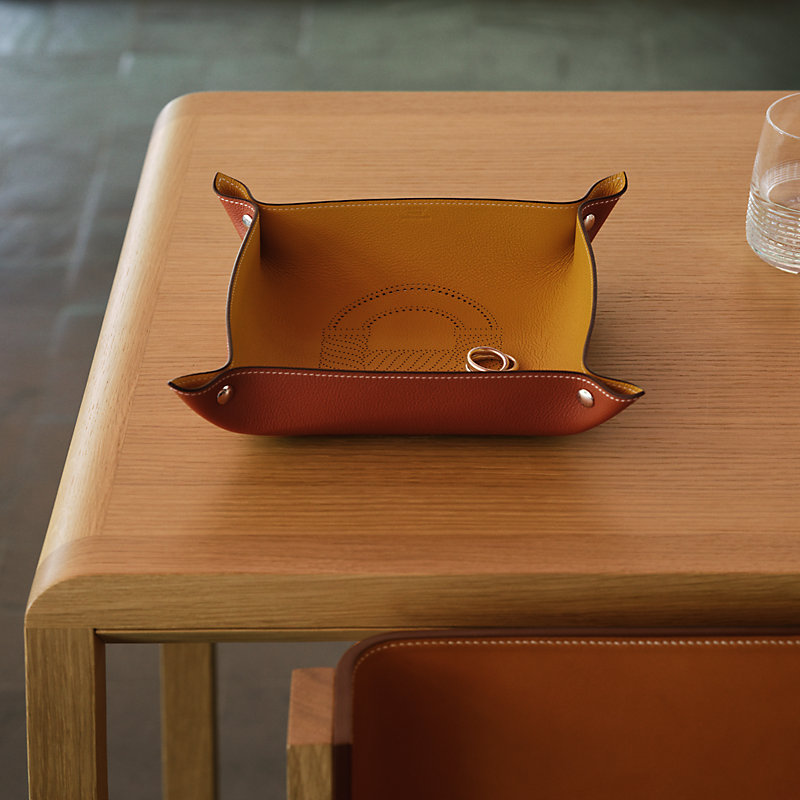 Mises et Relances Canoe H change tray | Hermès UK